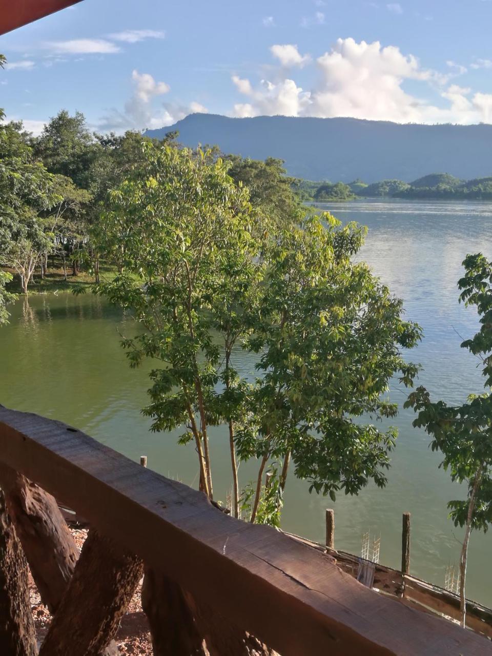 Nirvana Archipel Resort Vangviang Kültér fotó