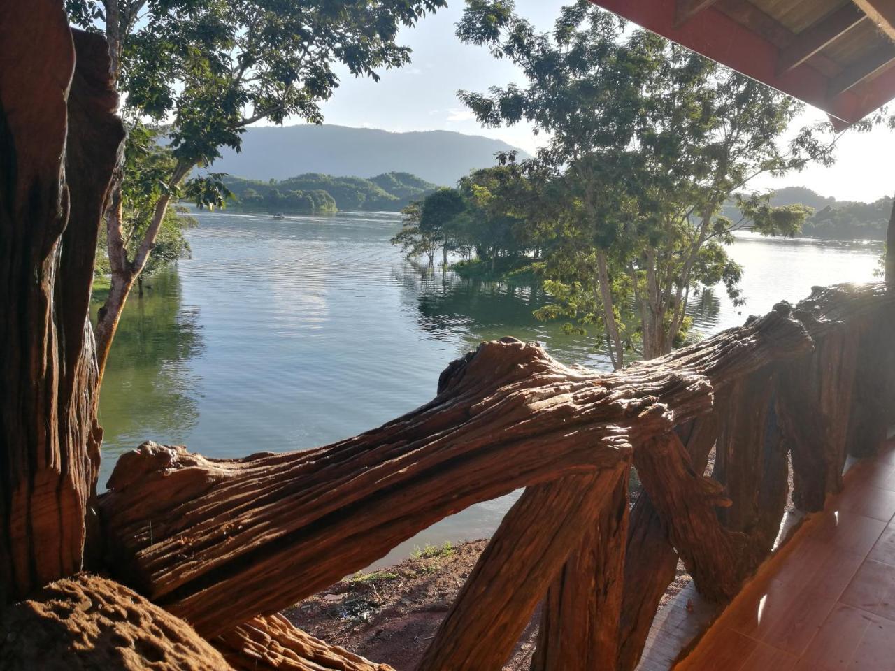 Nirvana Archipel Resort Vangviang Kültér fotó