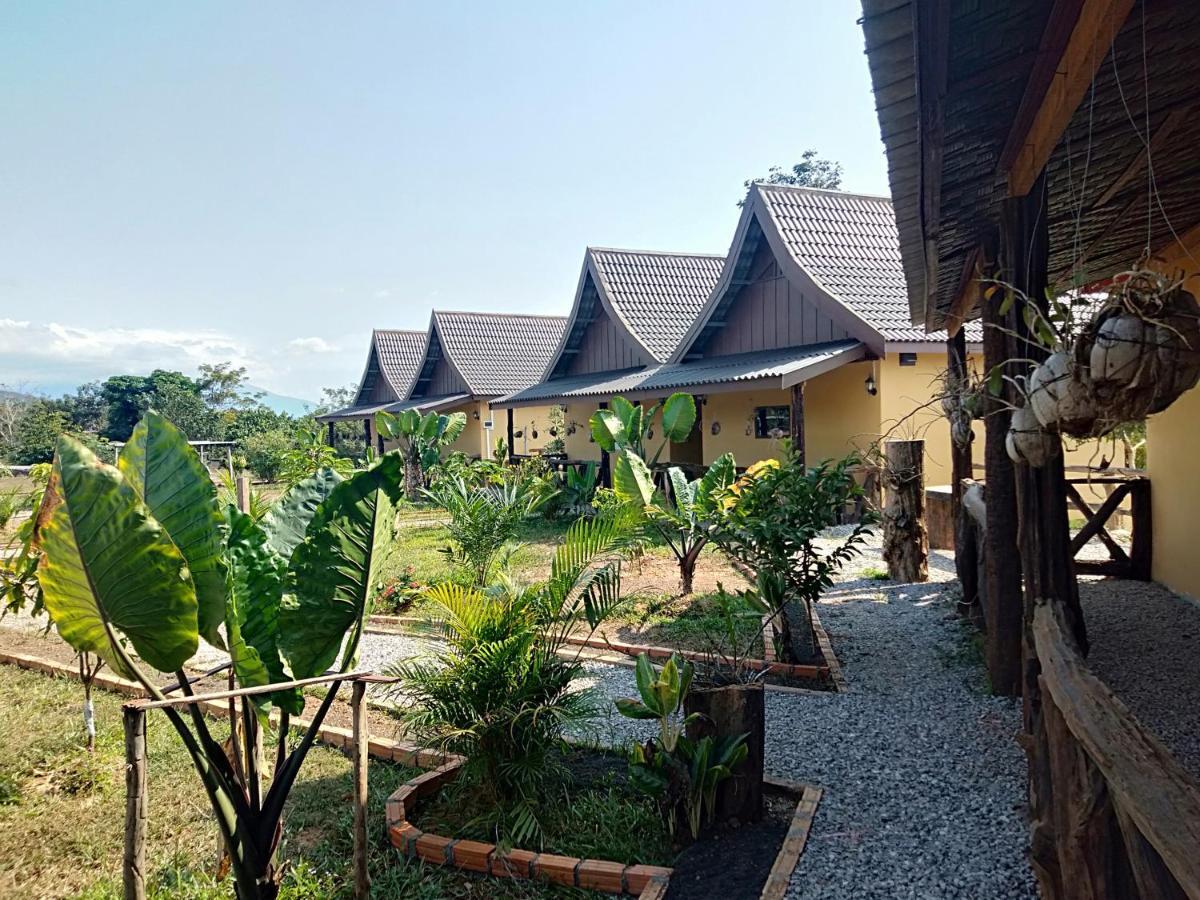 Nirvana Archipel Resort Vangviang Kültér fotó