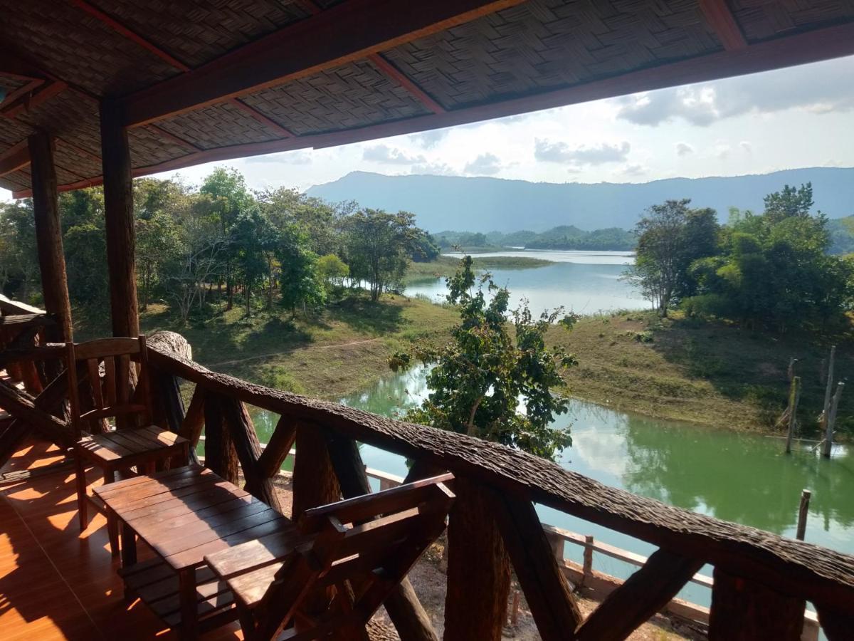 Nirvana Archipel Resort Vangviang Kültér fotó